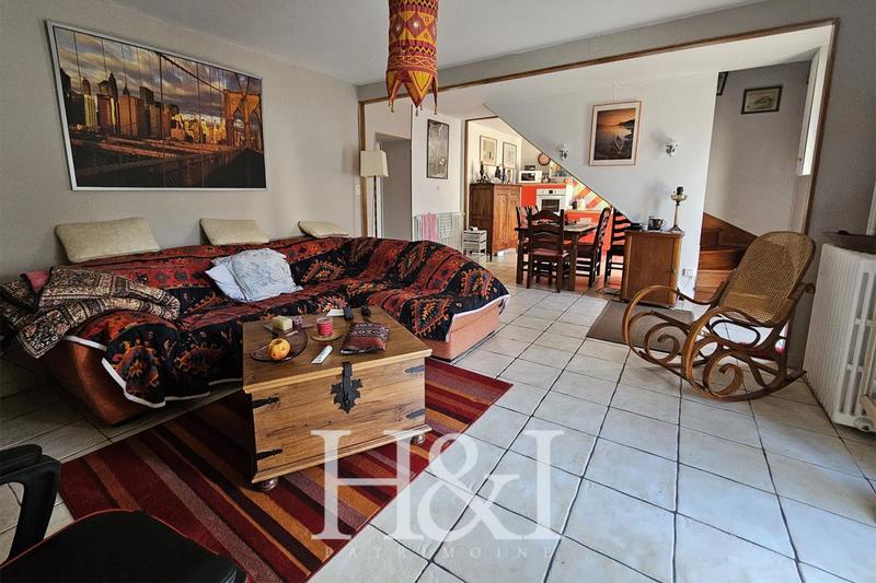 Propriété - 103 m² - 5 pièces