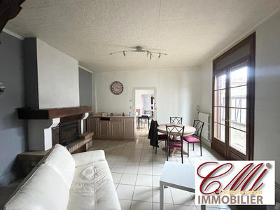 Maison - 180 m² - 5 pièces