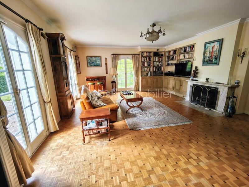 Maison - 175 m² - 7 pièces