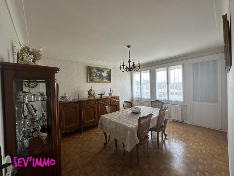 Maison - 97 m² - 5 pièces
