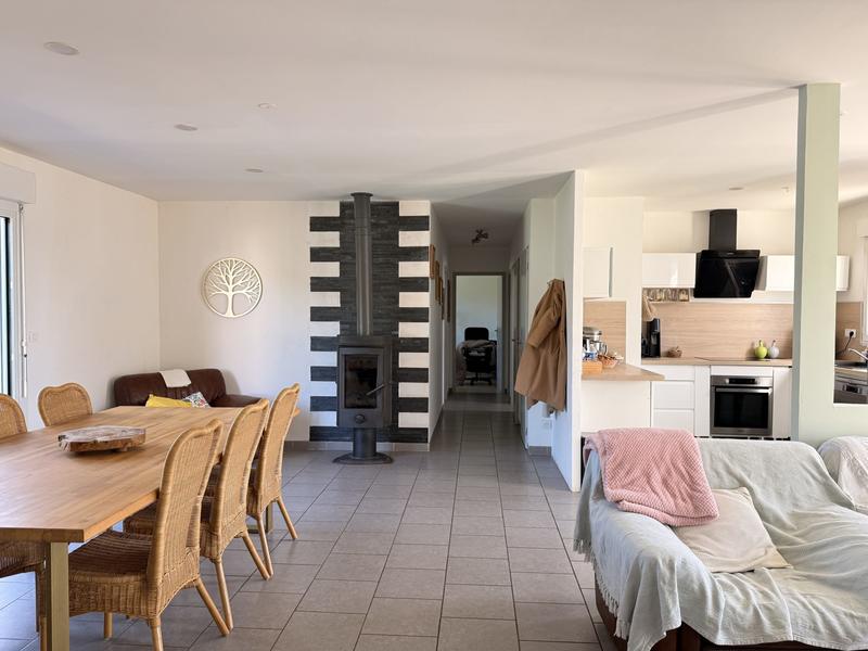 Maison - 98 m² - 4 pièces