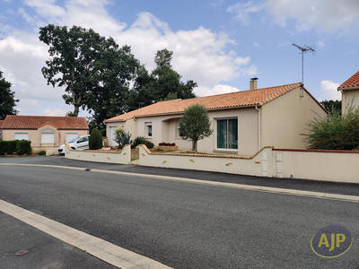 Maison - 103 m² - 4 pièces