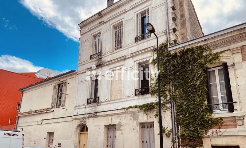 Immeuble - 180 m² - 8 pièces