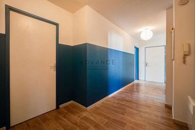 Appartement - 97 m² - 5 pièces
