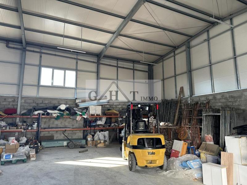 Entrepôt - 130 m²