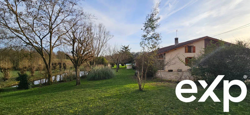 Maison - 410 m² - 11 pièces