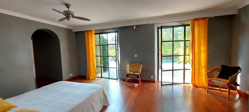 Villa - 182 m² - 6 pièces