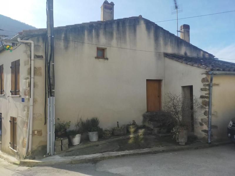 Maison de village - 80 m² - 5 pièces