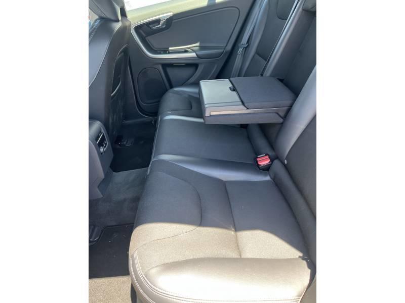 Volvo V60 T5 245 ch Stop&amp;Start Momemtum Geartronic a