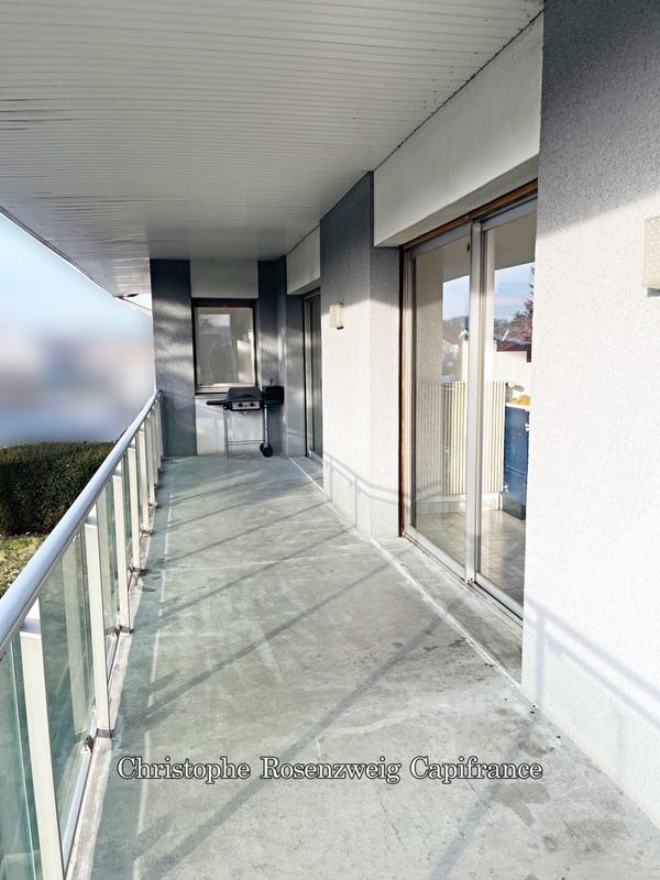 Maison - 249 m² - 10 pièces