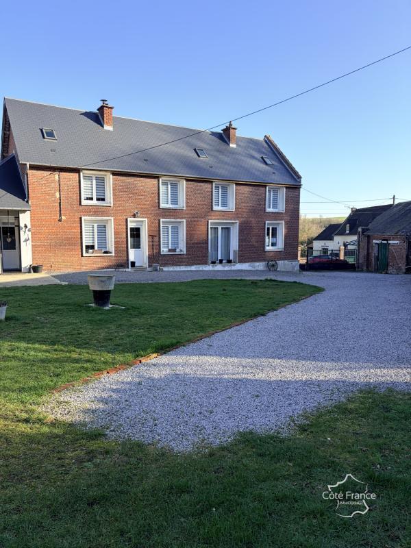 Maison de village - 166 m² - 8 pièces