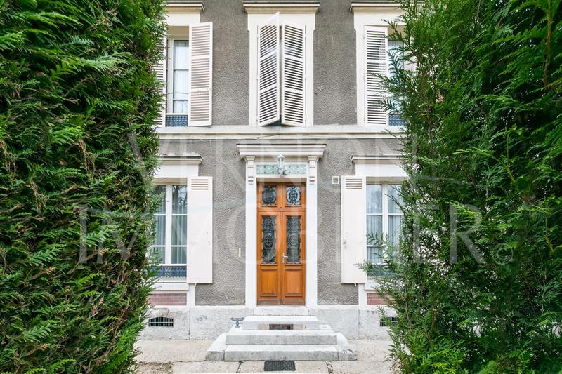 Maison - 184 m² - 7 pièces