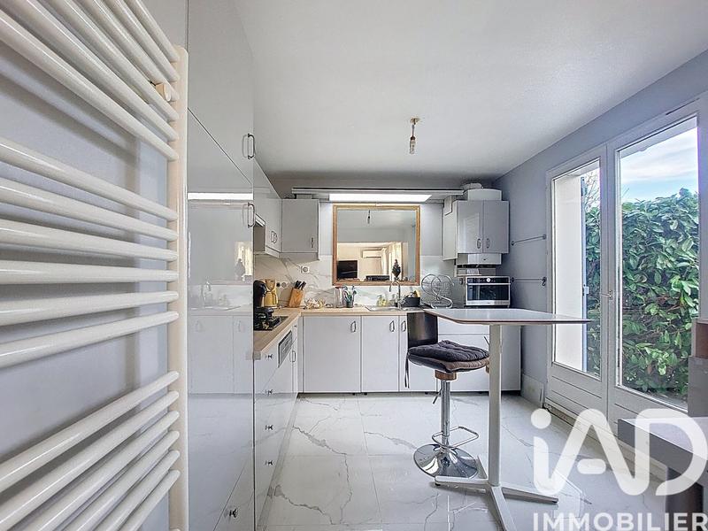 Maison - 98 m² - 5 pièces