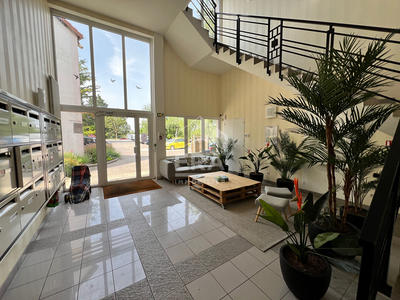 Bureau - 20 m² - 2 pièces