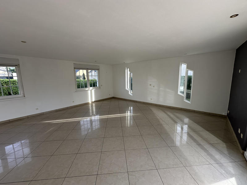 Maison - 170 m² - 5 pièces