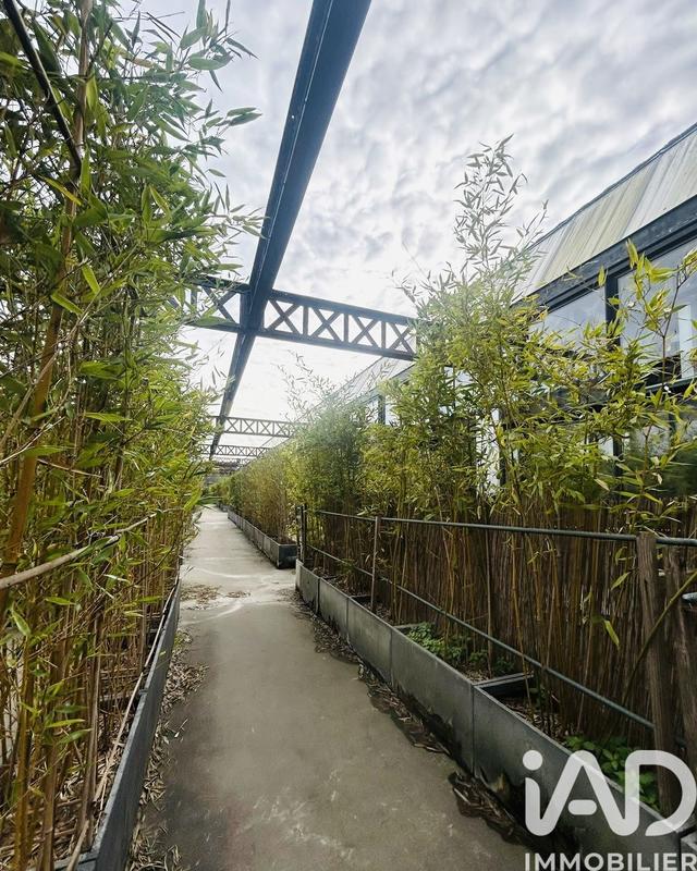 Loft - 83 m² - 3 pièces