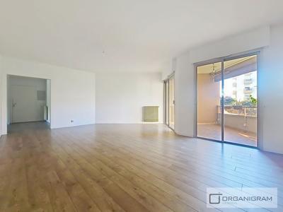 Appartement - 97 m² - 4 pièces