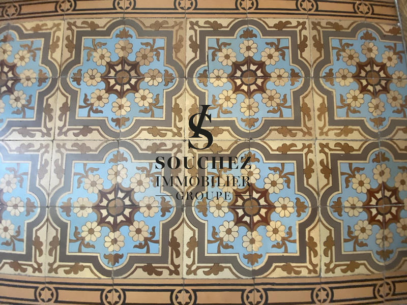 Maison - 328 m² - 7 pièces