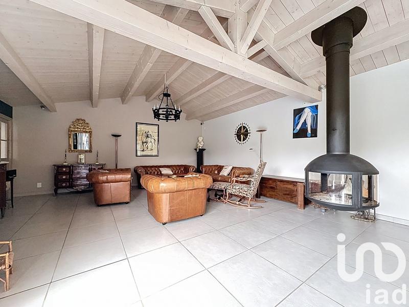 Maison de maîtres - 222 m² - 9 pièces