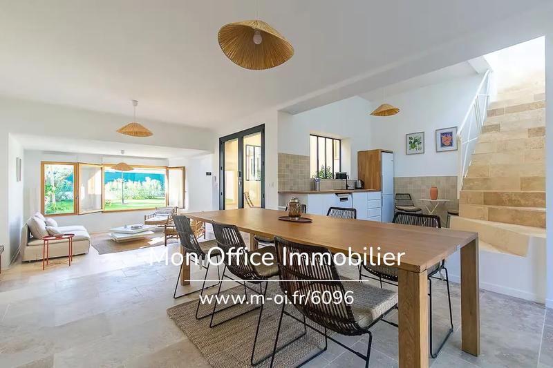 Villa - 180 m² - 7 pièces
