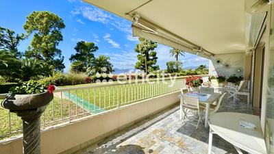 Appartement - 100 m² - 3 pièces