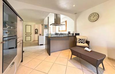 Appartement - 112 m² - 4 pièces