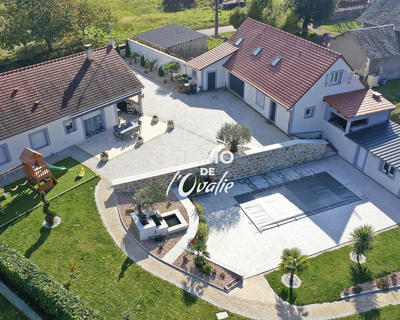 Maison - 182 m² - 7 pièces