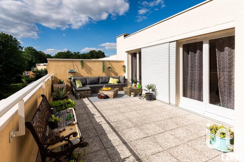 Duplex - 94 m² - 5 pièces