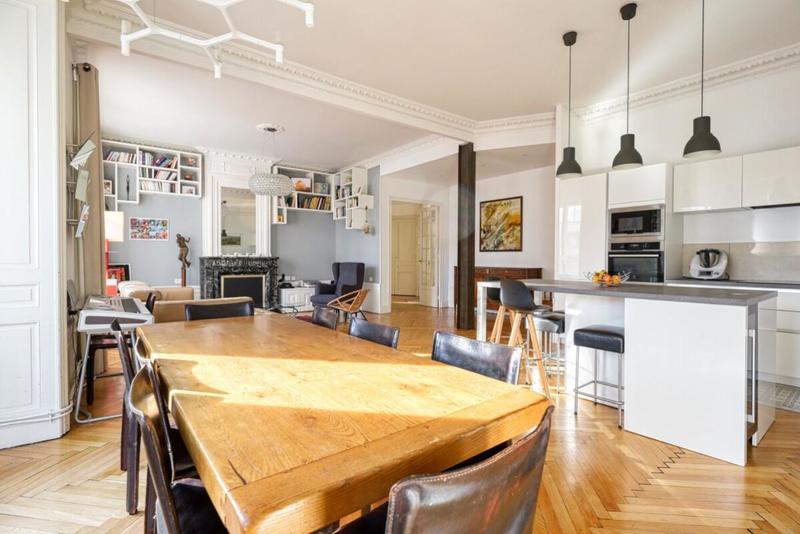 Appartement - 141 m² - 6 pièces