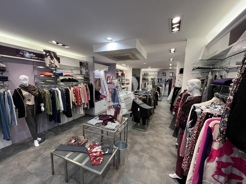 Local commercial - 102 m²