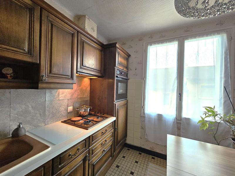 Appartement - 83 m² - 4 pièces