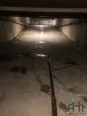 Parking / Garage - 13 m²