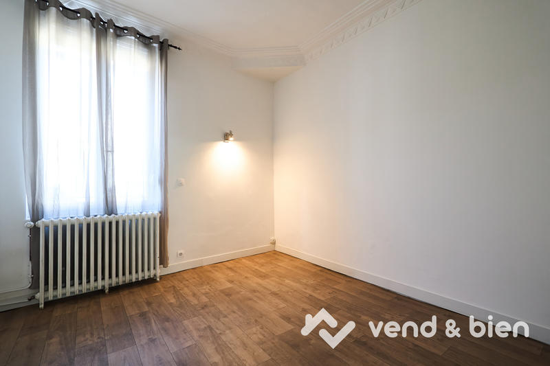 Appartement - 120 m² - 5 pièces