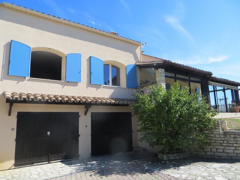 Maison - 172 m² - 9 pièces