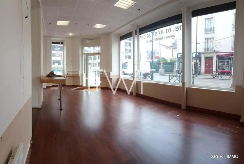 Local d'activité / Entrepôt - 170 m² - 8 pièces