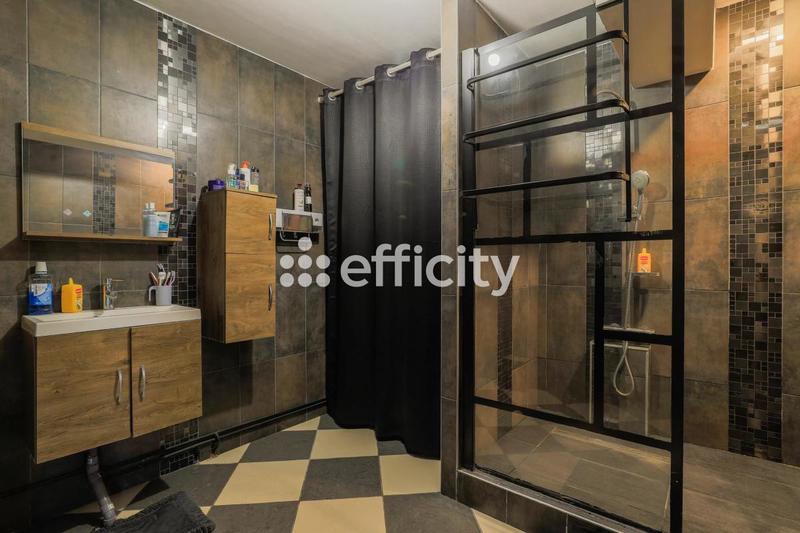 Maison - 136 m² - 4 pièces