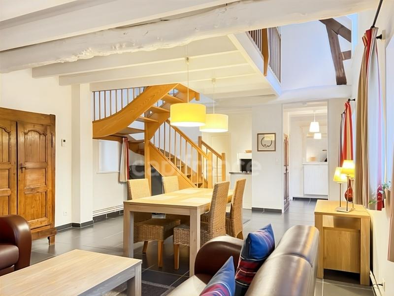 Propriété - 468 m² - 10 pièces