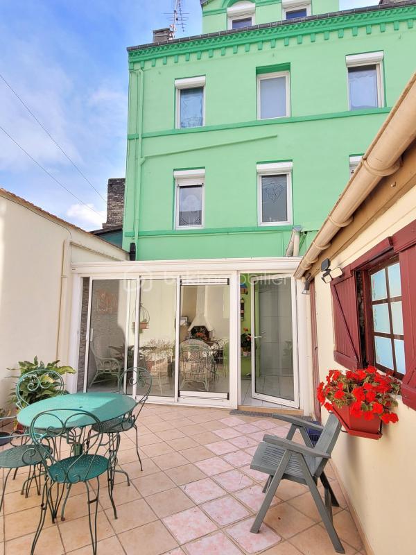 Maison de ville - 140 m² - 8 pièces