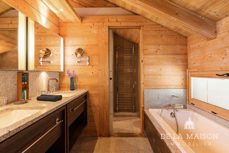 Maison - 176 m² - 8 pièces