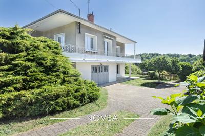 Maison - 144 m² - 6 pièces