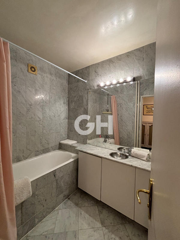 Appartement - 56 m² - 2 pièces