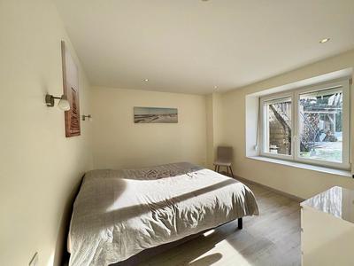 Maison - 233 m² - 8 pièces