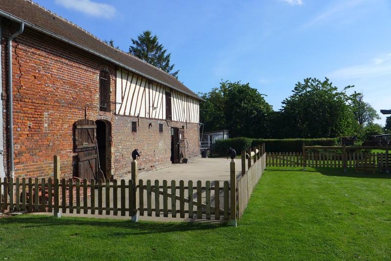 Maison - 845 m² - 12 pièces