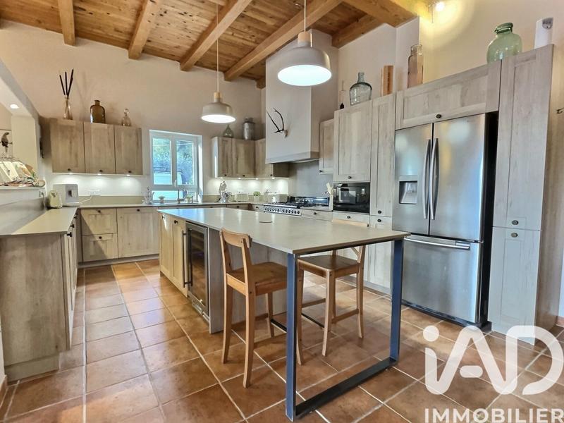 Maison - 185 m² - 6 pièces