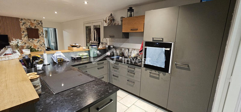 Maison - 159 m² - 6 pièces