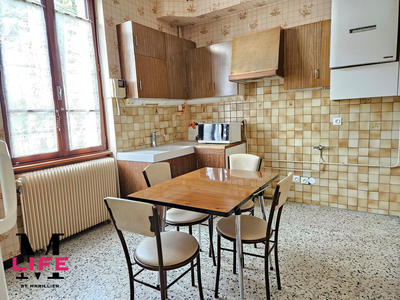 Maison - 90 m² - 4 pièces