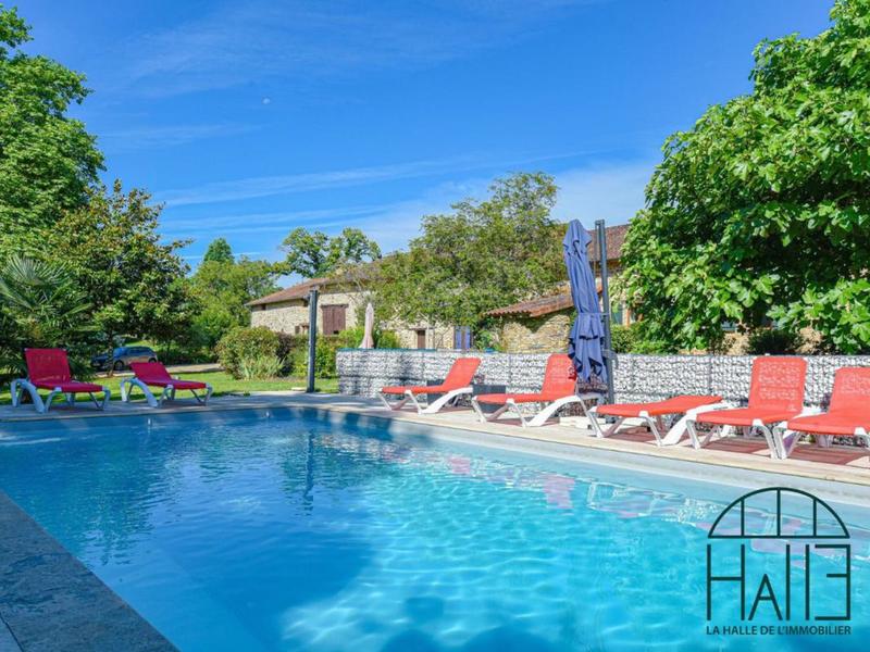 Longère - 312 m² - 9 pièces