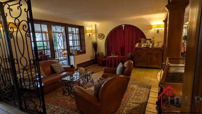 Villa - 450 m² - 13 pièces