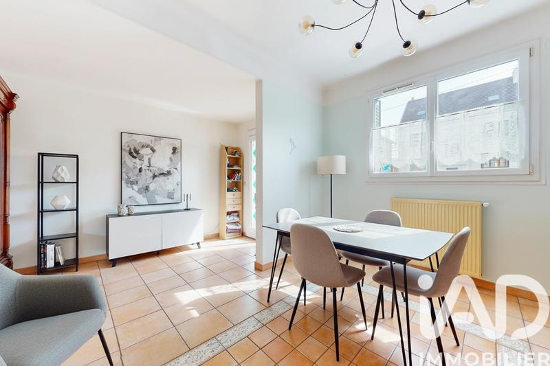 Maison - 140 m² - 7 pièces