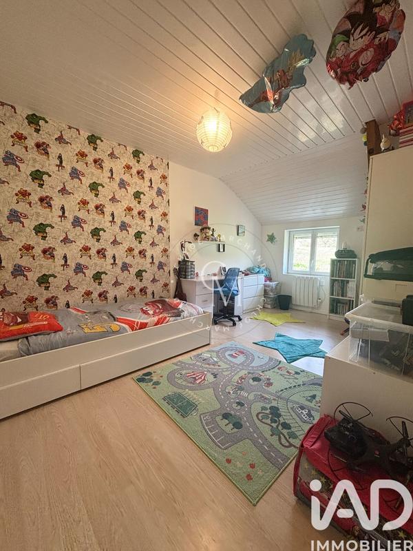 Maison - 200 m² - 6 pièces